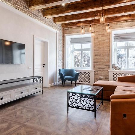 לבוב View On Rynok Square Apartments מראה חיצוני תמונה