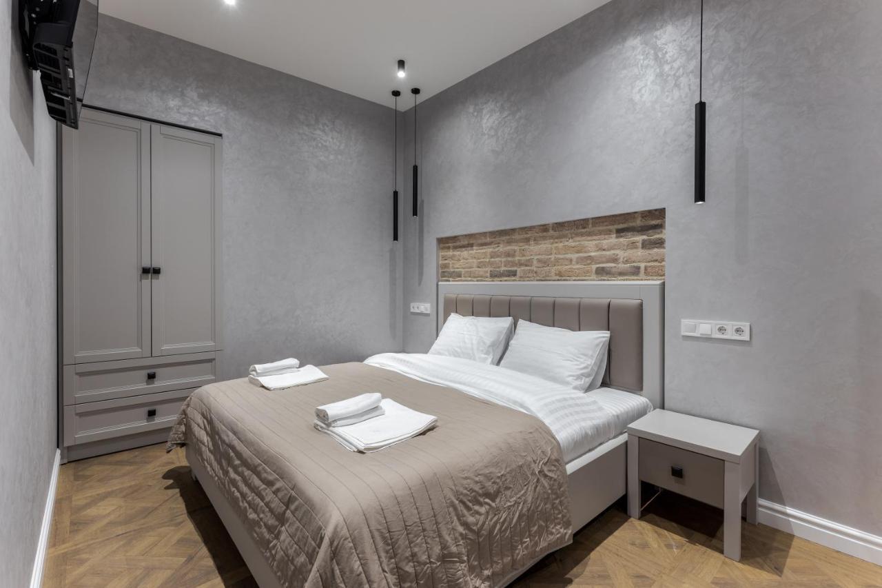 לבוב View On Rynok Square Apartments מראה חיצוני תמונה
