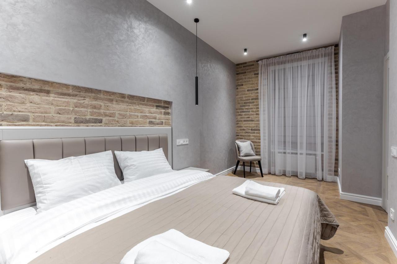 לבוב View On Rynok Square Apartments מראה חיצוני תמונה